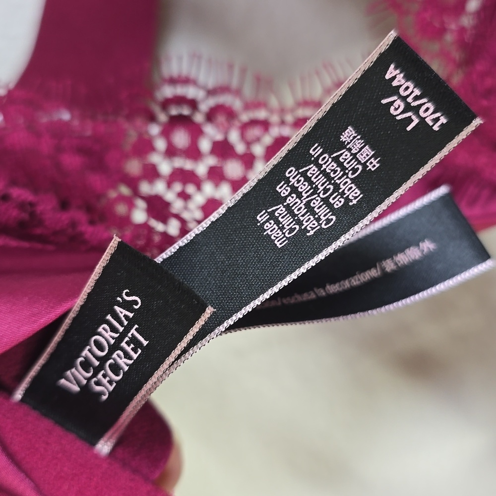 Victoria's Secret Banded Plunge Teddy Size Large NWOT. - Picture 8 of 11